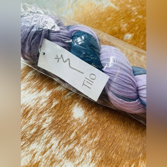 TILO Scarves Luxe Casual Crinkle Scarf. Perfect ๐! NEW - Picture 5 of 6